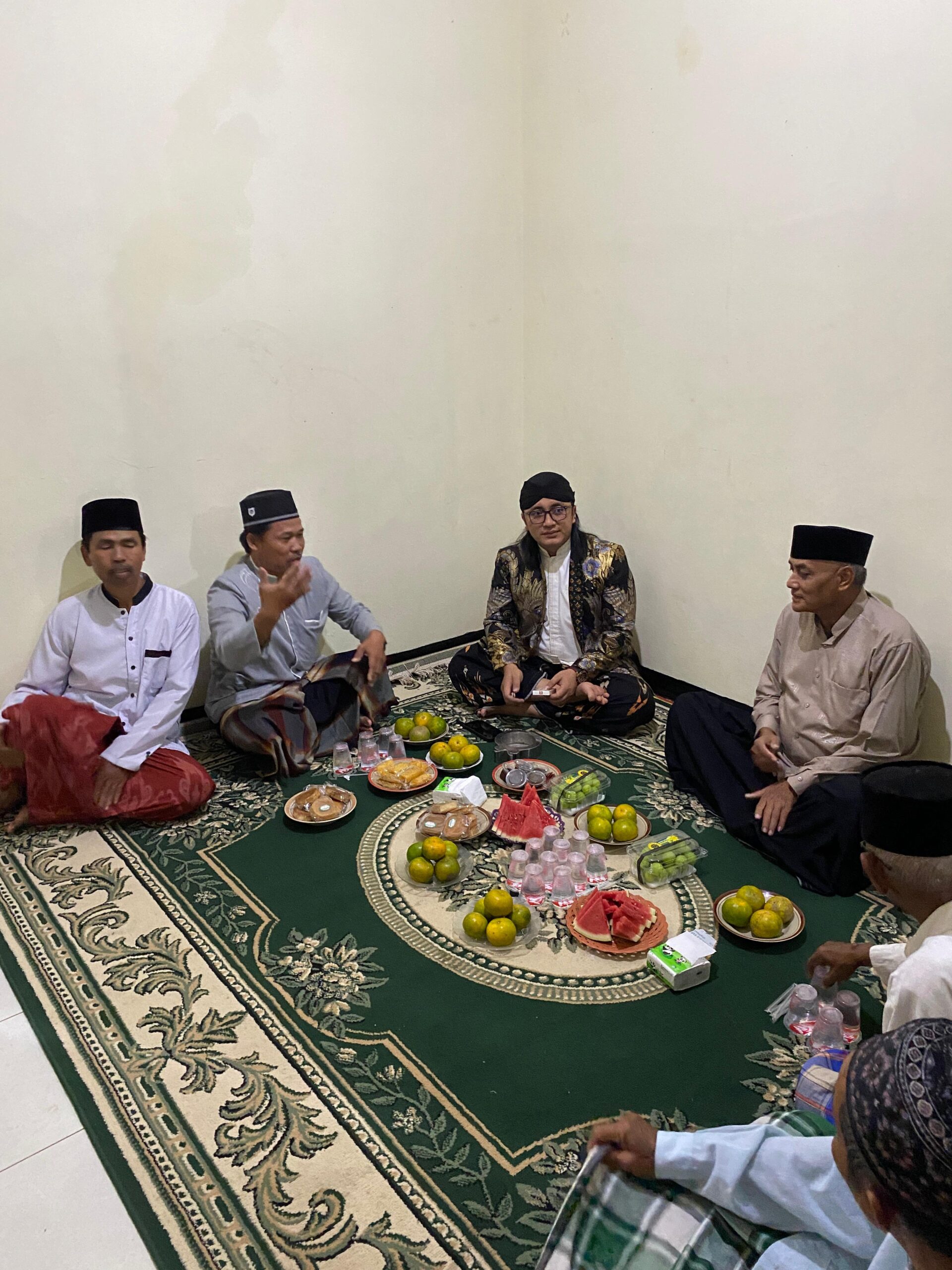 Penjamuan Para Masyayikh di Masjid Jami Baiturrahmah Menganti Penjamuan Para Masyayikh di Masjid Jami Baiturrahmah Menganti